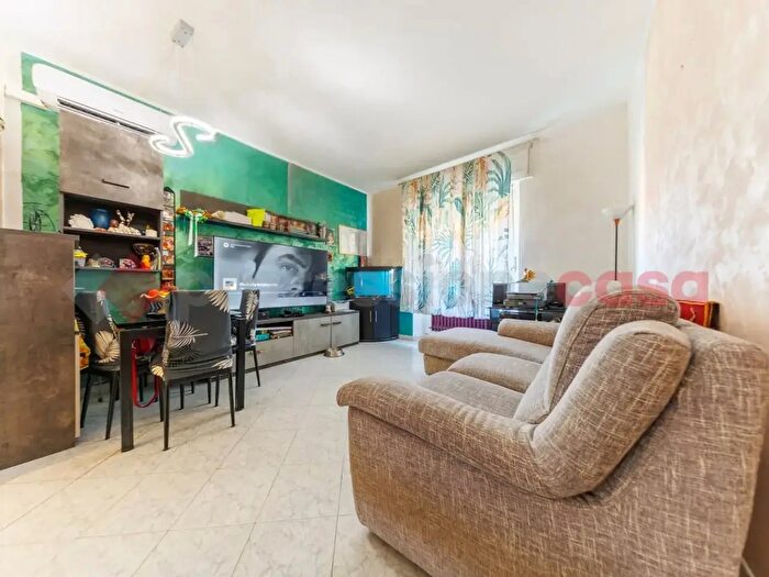 Appartamento con 5 locali in vendita in Livorno