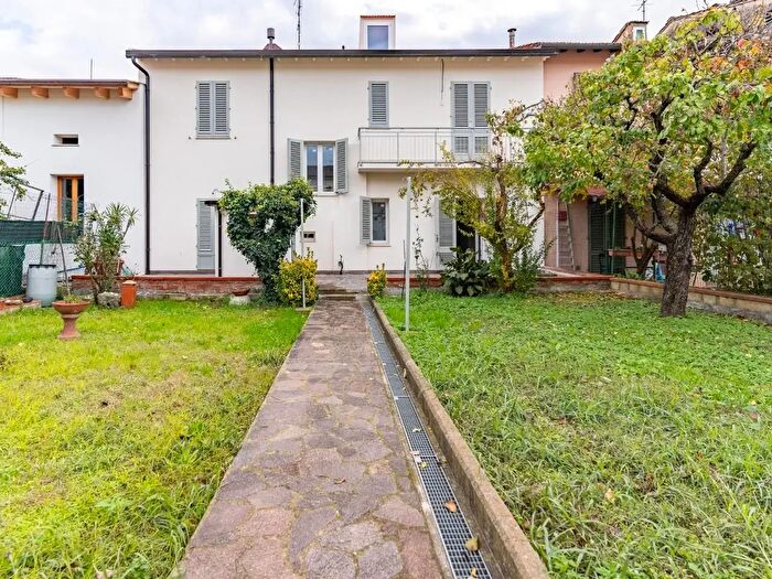 Casa con 7 locali in vendita in Aolo Toscanelli, Empoli