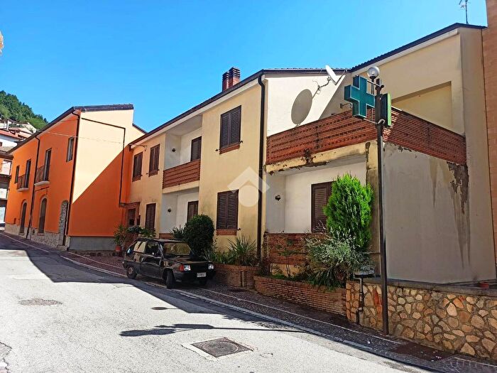 Appartamento quadrilocale in vendita in Via Roma, Santa Paolina