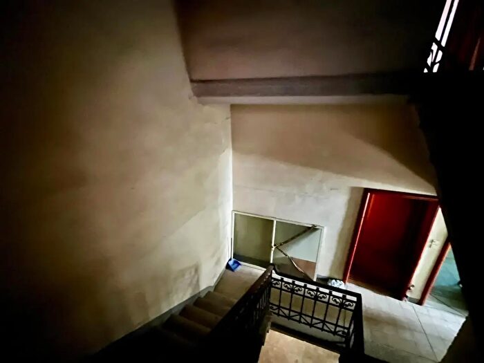 Casa con 10 locali in vendita in Montecatini Terme