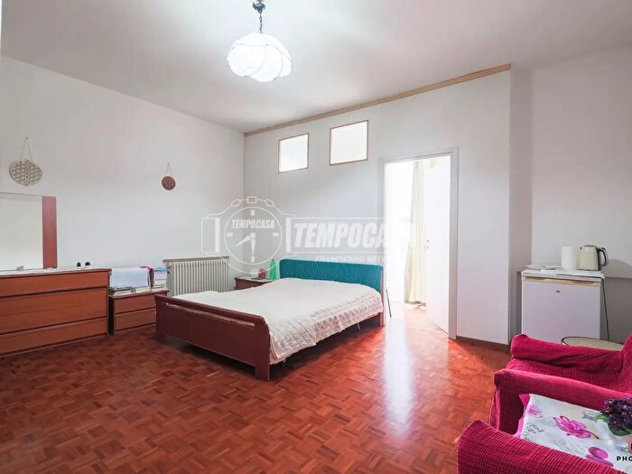Appartamento con 5 locali in vendita in Via Rocca Brancaleone, Ravenna