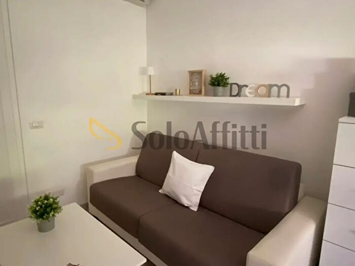 Appartamento monolocale in affitto in Roma