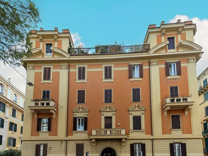 Appartamento quadrilocale in affitto in Corso Trieste, Trieste Coppedè, Roma