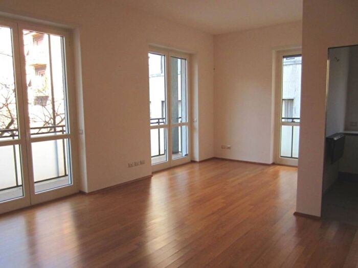 Appartamento trilocale in affitto in Via San Vito, Carrobbio, Milano