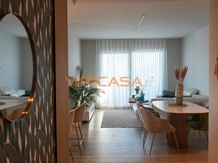 Appartamento in vendita in Via Baslini, Treviglio