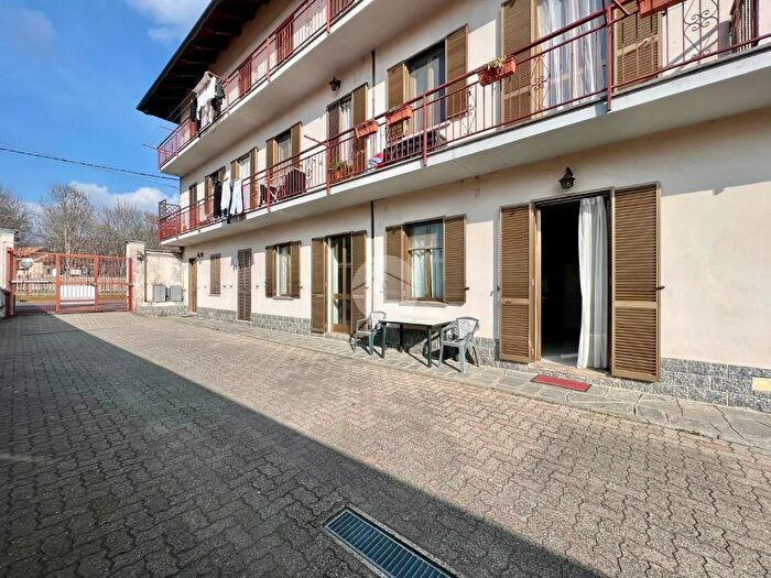 Appartamento trilocale in vendita in Via Torino, Lanzo Torinese