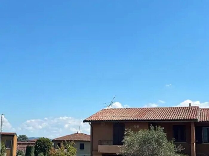 Casa quadrilocale in vendita in Via Giuseppe Mazzini, Torbole Casaglia