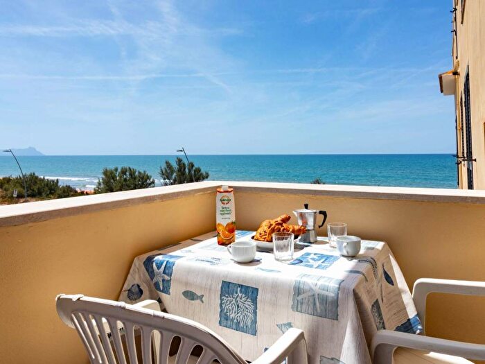 Appartamento trilocale in affitto in Strada Lungomare, Latina Lido, Latina