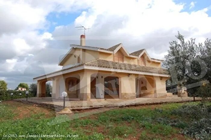 Casa quadrilocale in vendita in Cda Berbaro Marsala, Marsala