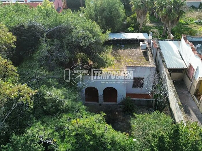 Appartamento trilocale in vendita in Via del Girasole, Lecce