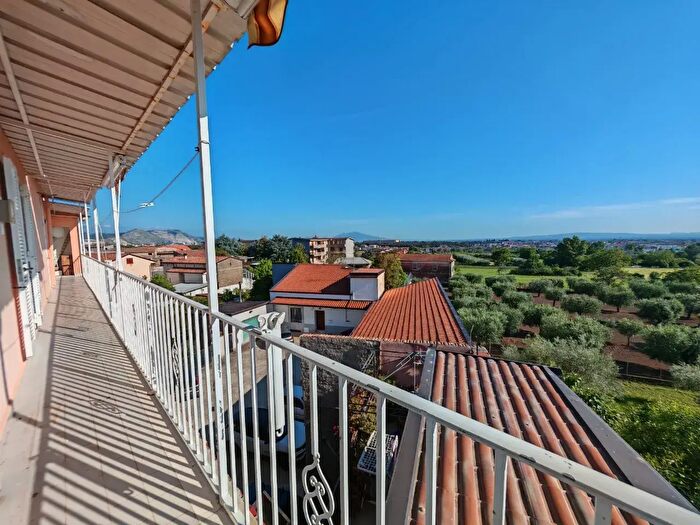 Appartamento quadrilocale in affitto in Via Generale Pasquale Tenga, Caserta