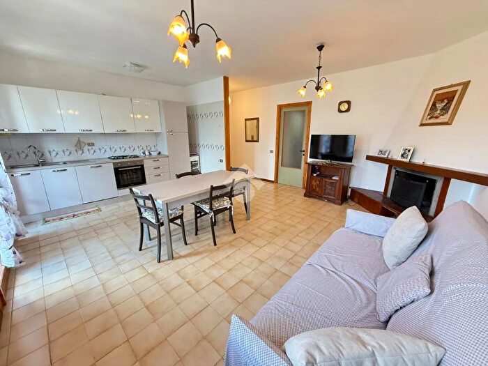 Appartamento trilocale in vendita in Via Guido Rossa, Piglio