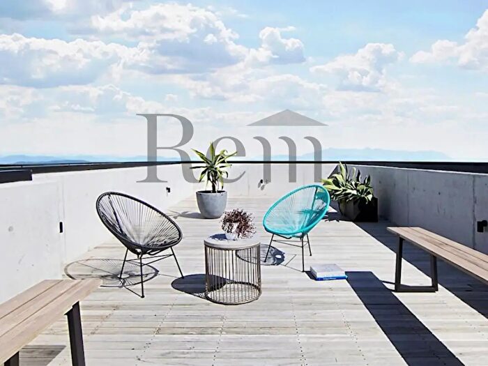 Appartamento con 7 locali in vendita in Via Rota, Treviso