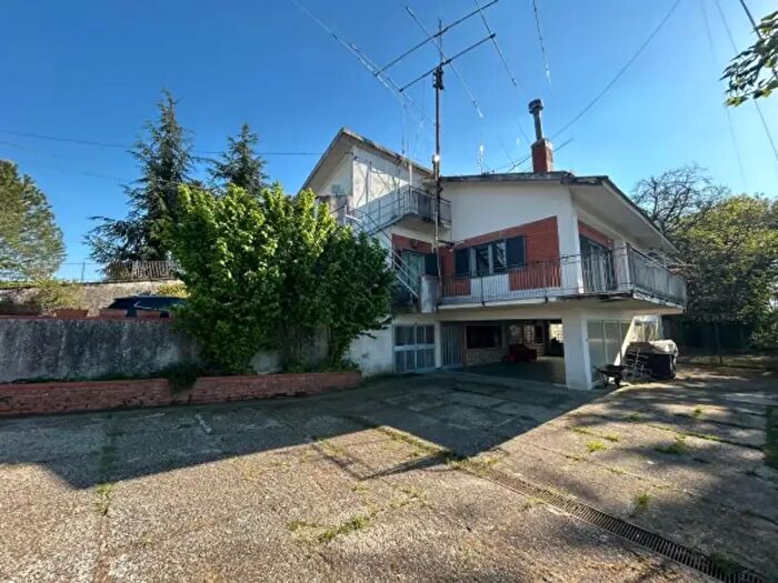 Casa con 6 locali in vendita in Via Belvedere, Sant'Angelo A Cupolo