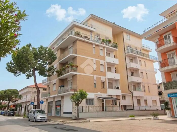 Appartamento quadrilocale in vendita in Via Pescara, Martinsicuro