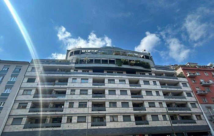 Appartamento trilocale in affitto in Via Tito Livio, Lodi Brenta, Milano
