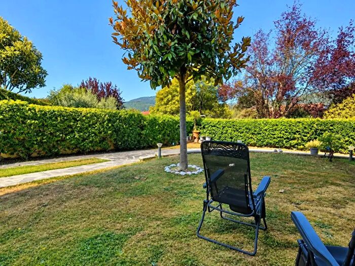 Casa con 8 locali in vendita in Via E Berlinguer, Rufina