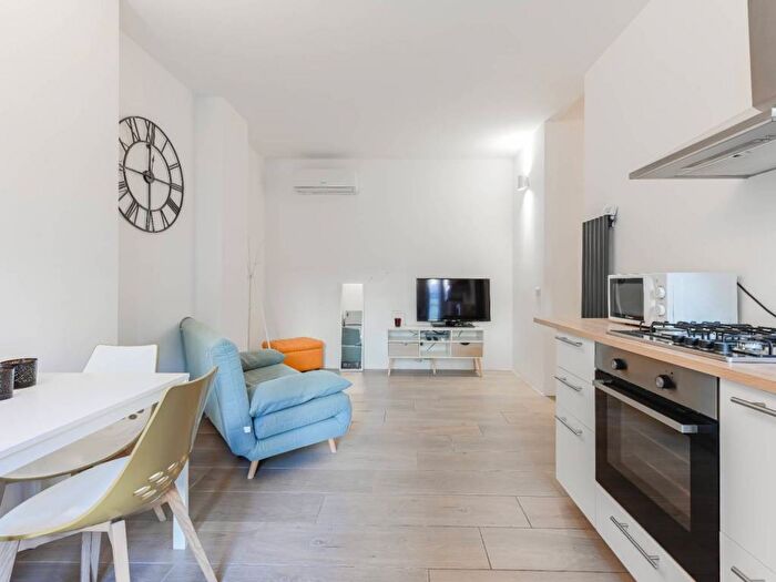 Appartamento bilocale in affitto in Via Taormina, Istria, Milano