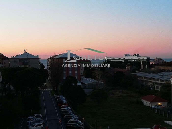 Appartamento trilocale in vendita in Via dei Gervasio, Albissola Marina