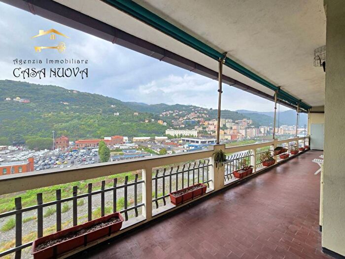Appartamento con 6 locali in affitto in Lungobisagno Dalmazia, Molassana, Genova