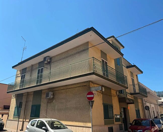 Appartamento quadrilocale in vendita in Via Carlo Cacace TalsanoS Donato Taranto Taranto, Taranto