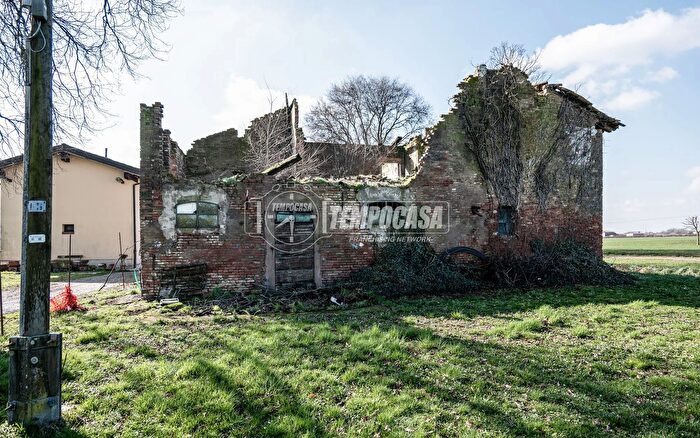 Casa con 7 locali in vendita in Via Casino di Francia a, Crevalcore