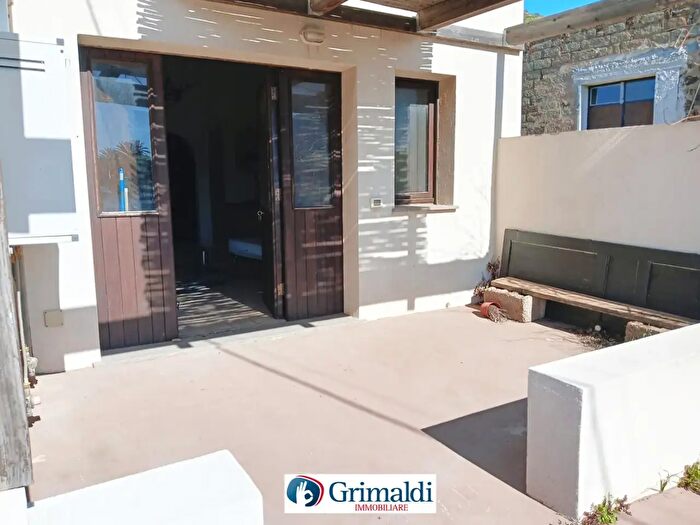 Appartamento bilocale in vendita in Contrada Scauri Snc, Pantelleria