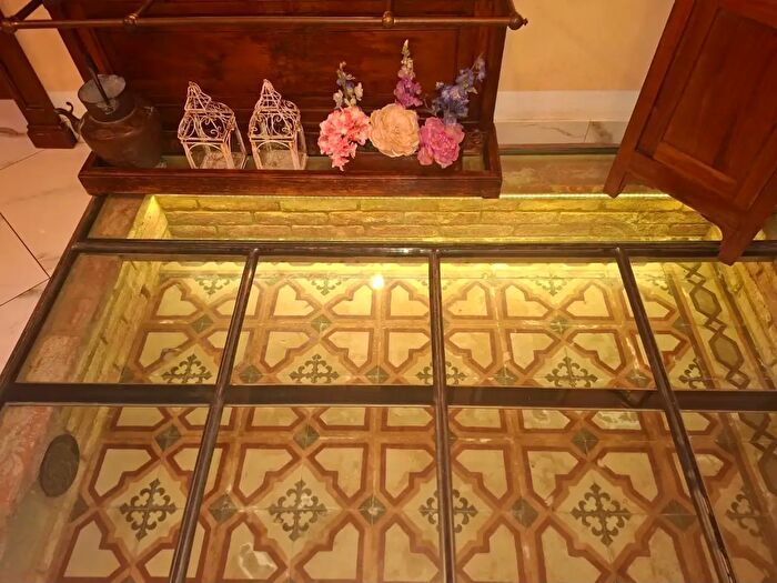 Casa con 12 locali in vendita in Santa Croce Sull'Arno