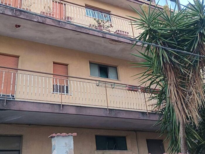 Appartamento trilocale in affitto in Via Altarello, Altarello, Palermo