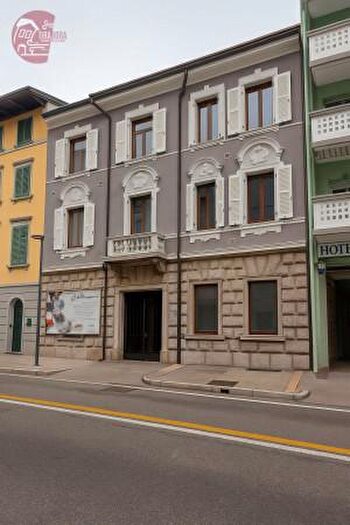 Appartamento quadrilocale in vendita in Via Francesco Morosini, Grado