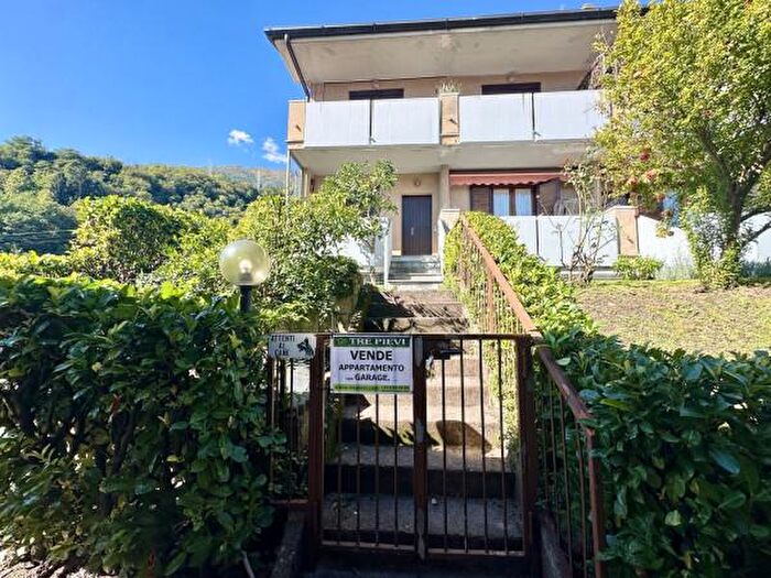 Appartamento trilocale in vendita in Via Campaccio, Musso