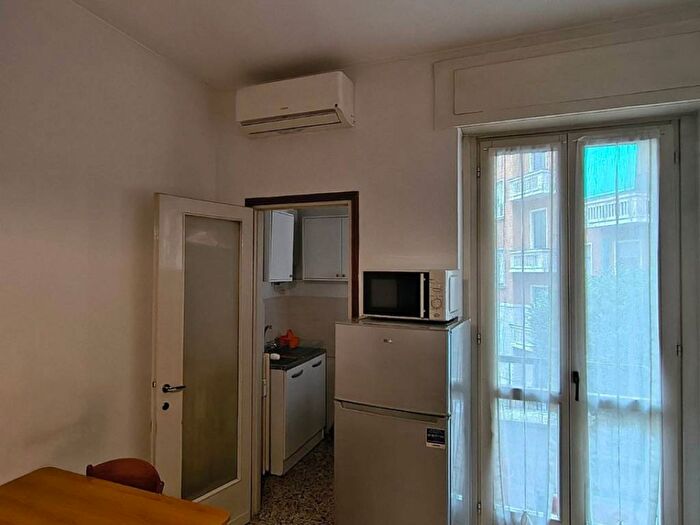 Appartamento monolocale in affitto in Viale Lucania, Corvetto, Milano