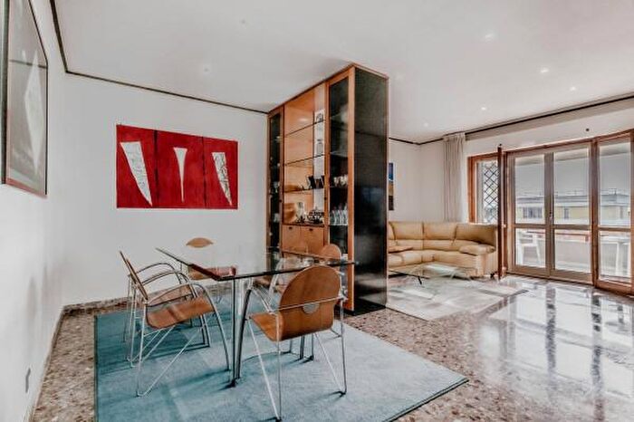 Appartamento quadrilocale in vendita in Via Fiuggi, Latina