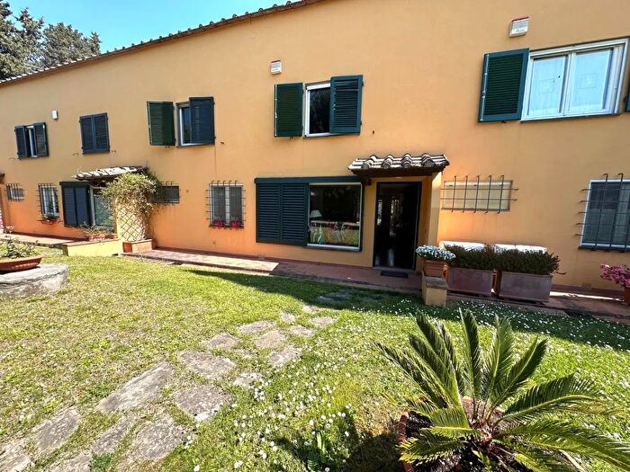 Casa con 8 locali in vendita in Via Chiantigiana, Bagno A Ripoli