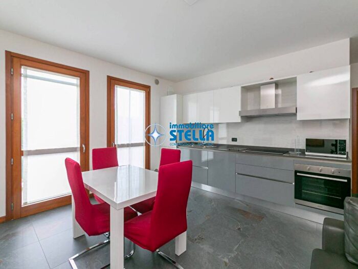 Appartamento trilocale in affitto in Via Dune, Lido Centro Ovest, Jesolo