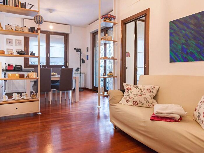 Appartamento trilocale in affitto in Via del Pianeta Mercurio, Torrino, Roma