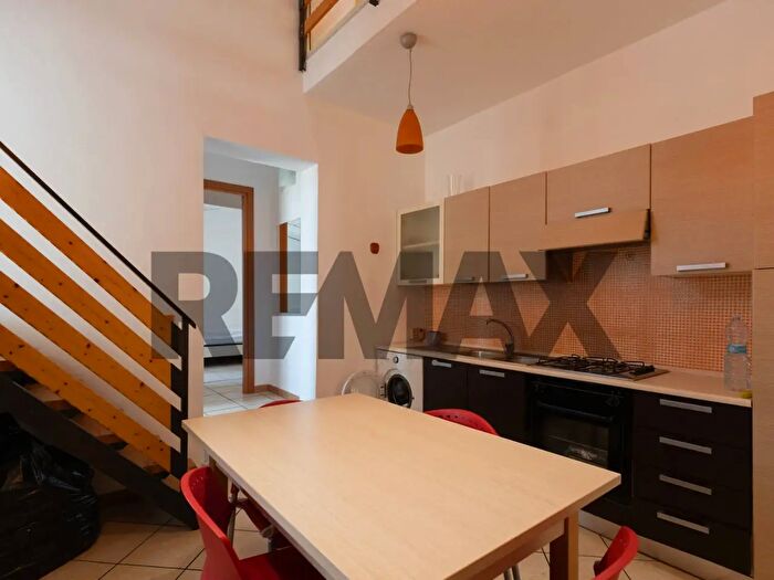 Appartamento quadrilocale in affitto in Via Francesca Corso, Catania