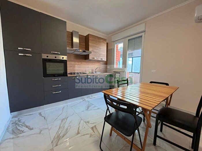 Appartamento quadrilocale in affitto in Via Muzio Panza, Chieti Scalo, Chieti