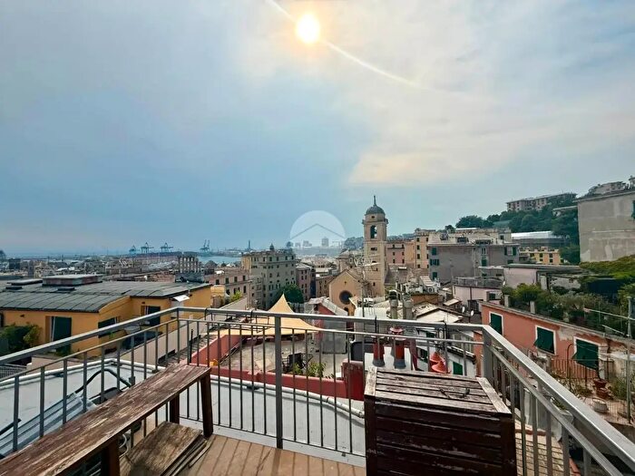 Appartamento bilocale in vendita in Salita S Bernardino, Genova