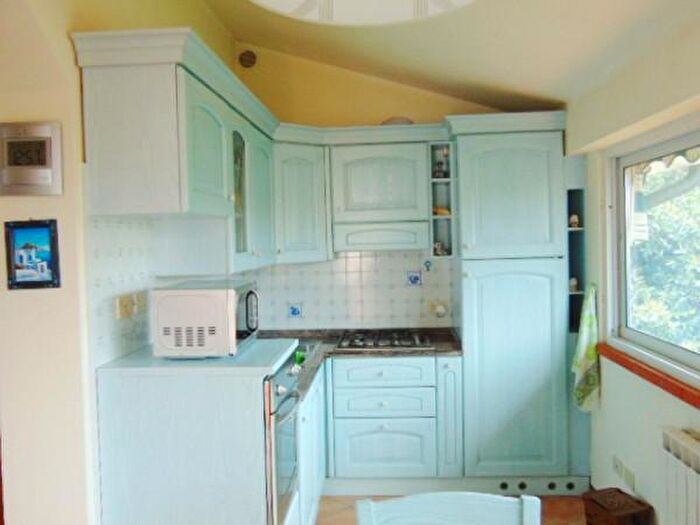 Appartamento con 5 locali in affitto in Via Alessandro Volta, Forte Dei Marmi