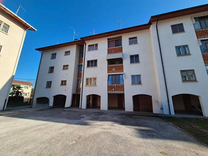 Appartamento trilocale in vendita in Via Circonvallazione Sud, Codroipo