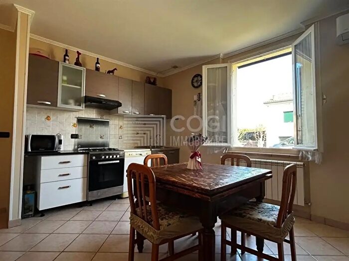 Appartamento trilocale in vendita in Via Tre Case, Cotignola