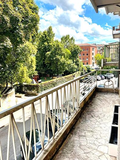 Appartamento trilocale in vendita in Via degli Scaligeri, Treviso