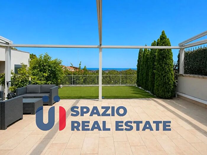 Casa con 5 locali in vendita in Via Chiappinello, Montesilvano