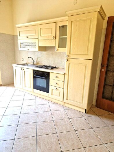 Appartamento trilocale in vendita in Via Salso, Siracusa