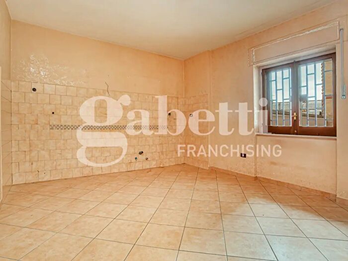 Appartamento trilocale in vendita in Via Napoli, Mugnano Di Napoli