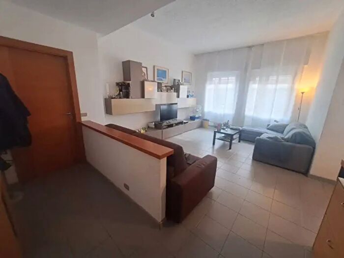 Appartamento trilocale in vendita in Via Antonio Canova, Legnano