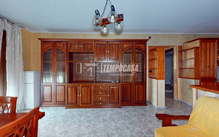 Appartamento trilocale in vendita in Via Allende, Orbassano