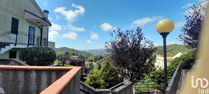 Appartamento quadrilocale in vendita in Via Via Gameragna Sanda Sv Italia, Celle Ligure