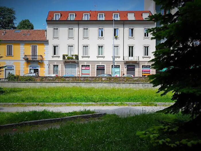 Appartamento bilocale in affitto in Via Azzone Visconti, Monza